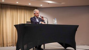 Andrés Ibarra habló en conferencia.