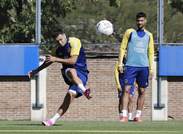 Cardona quedó descartado y Zárate lucha por un lugar en Boca