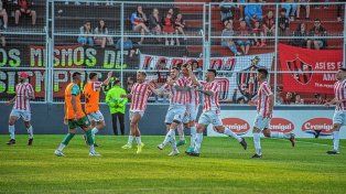 San Martín de Tucumán ganó los dos últimos juegos que disputó en el Grella.&nbsp;