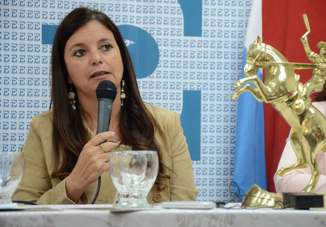 Gieco. ”A veces pienso que lo mejor es ir a las PASO con las dos opciones