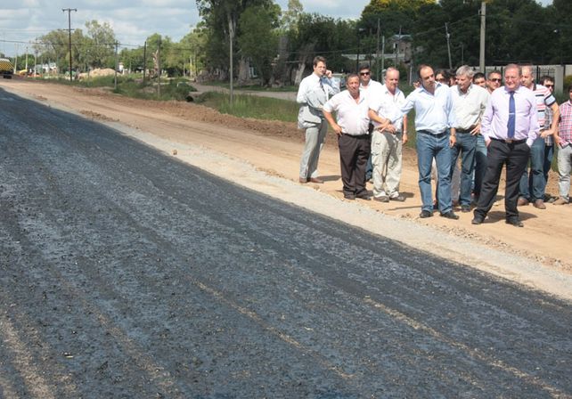 Los trabajos en la ruta 1 tienen un avance del 35 % y se ejecutan obras de desagües en Colastiné