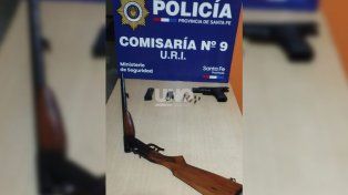 Los elementos secuestrados al hombre que amenazó a los adolescentes