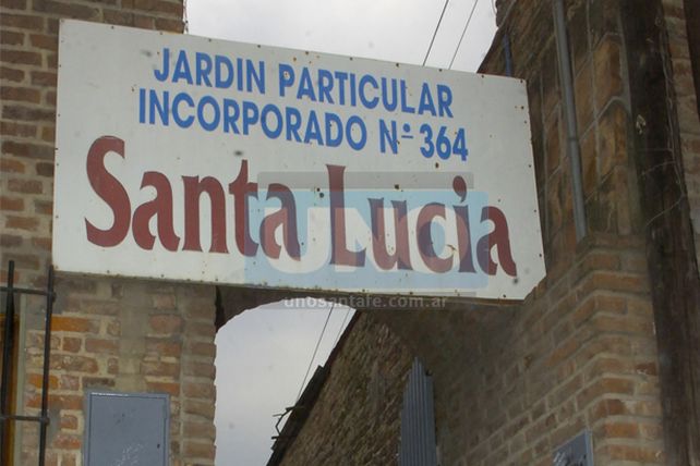 Robaron instrumentos musicales del Jardín Santa Lucía