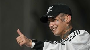 El reconocimiento de visitante distinguido a L-Gante ya había generado controversias en 2021.