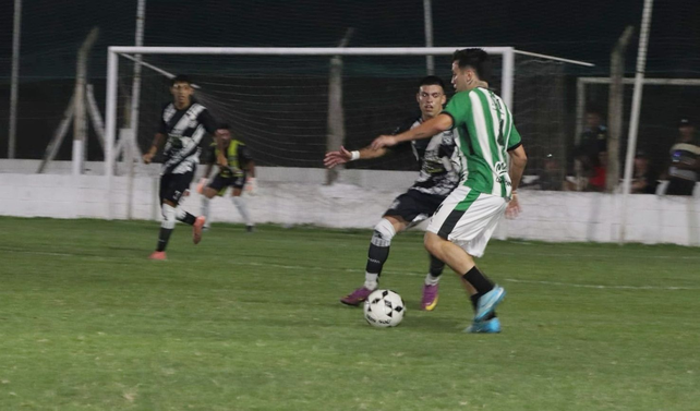 Sanjustino festejó en el predio Nery Pumpido en otro adelanto de la A liguista