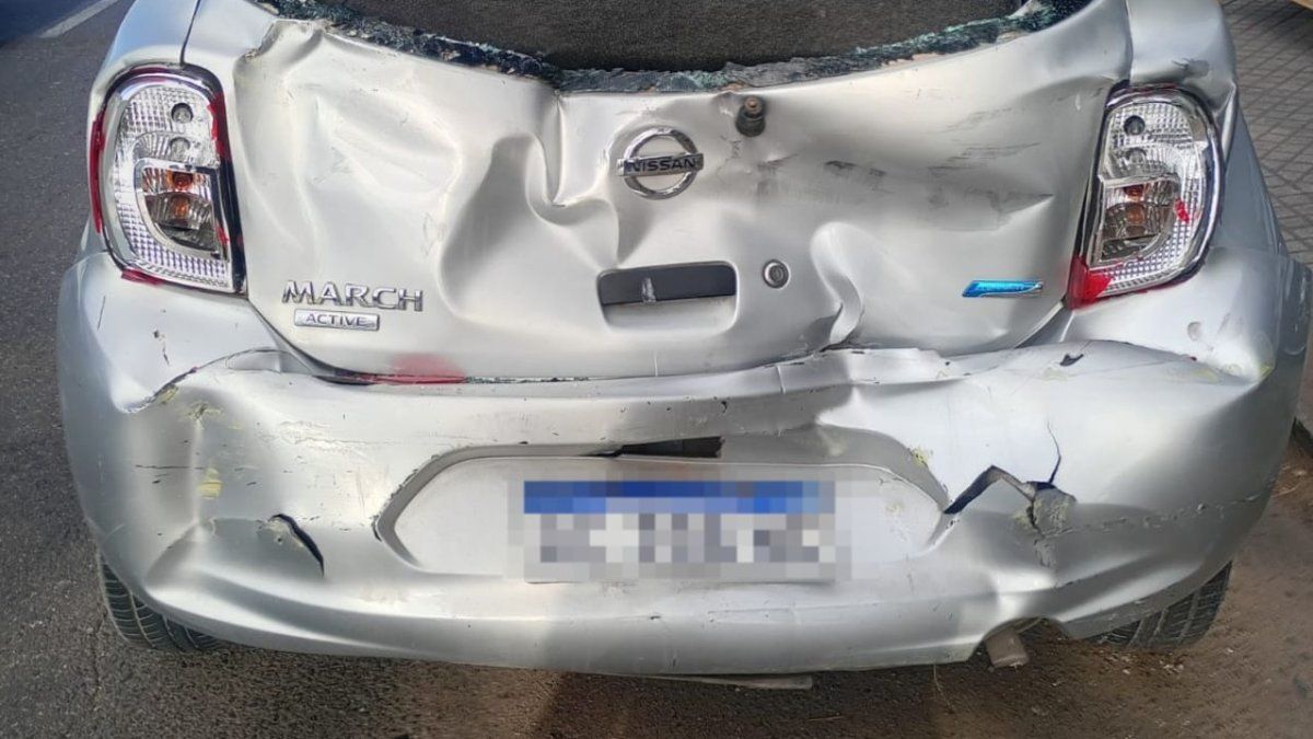Un colectivo se quedó sin frenos y provocó un choque múltiple en la zona oeste