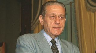 Recuerdan a Favaloro a 50 años de la invención del by pass aortocoronario