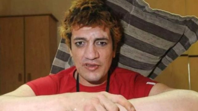 Pity Alvarez en su peor momento: por un motivo escatológico no pudo tocar con Pibes chorros en Ezeiza