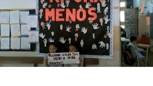Alumnos de Santa Fe unieron el #NiUnaMenos al #MannequinChallenge