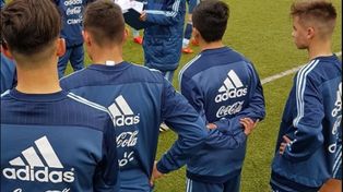Diego Placente dio la lista de la Selección Sub 15 con un jugador de Unión