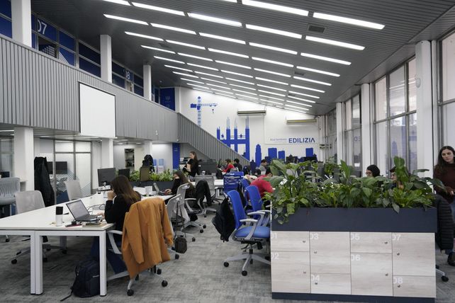 El interior de las oficinas de Edilizia, en calle Riccheri 750.