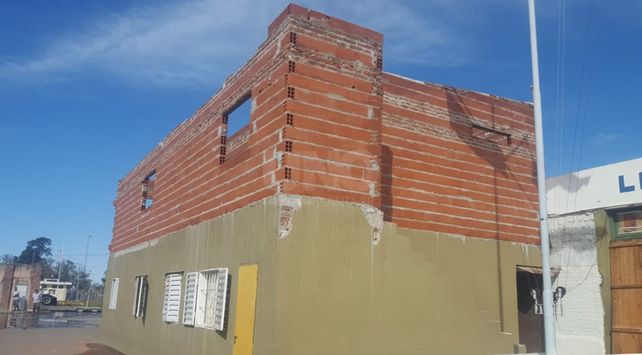 En el temporal también se voló el techo del Liceo Argentino de Navegación