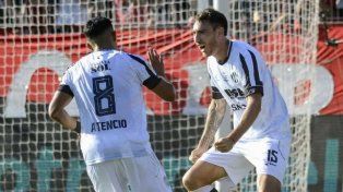 Central Córdoba derrotó a Newells en Rosario.