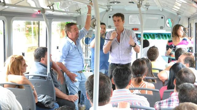 Intendente y concejales recorrieron la ciudad en colectivo