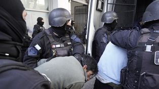 Comisarías rosarinas sin presos: el vaciamiento termina con cinco traslados coordinados