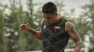 Colón se fortalece en lo físico y espera a Brian Fernández