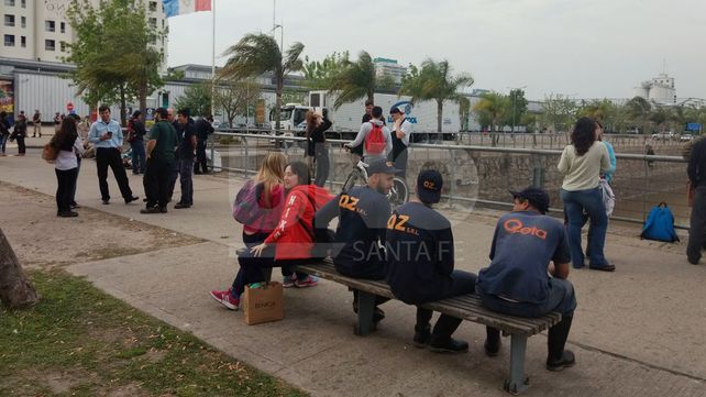 Cinco amenazas de bomba: tres en escuelas, una en el Centro Cívico y en el shopping del Puerto