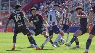 Unión no supo atacar y sumó un empate agridulce ante Huracán en la lucha por escaparle al descenso