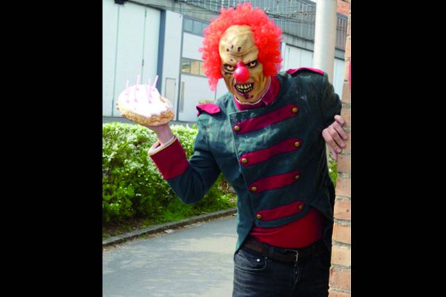 Payaso cobra por “torturar” psicológicamente a los niños durante una semana