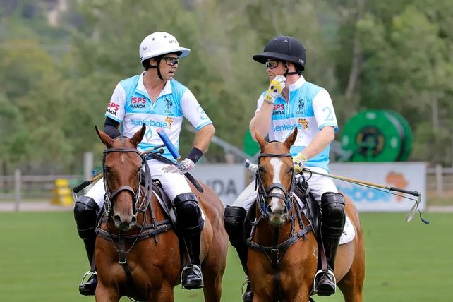 El duque de Sussex y Nacho Figueras en la Copa de Polo Sentebale