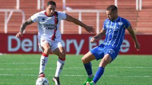 El líder Godoy Cruz igualó con Newells en un partido marcado por las expulsiones