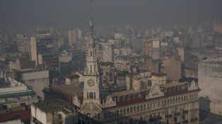 El tiempo en Rosario: un lunes caluroso y con posibilidades de humo