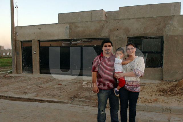 Felices. Hoy disfrutan el momento y comparten con familiares y amigos la alegría de haber podido cumplir el sueño de tener la casa propia. El viernes 1