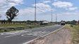 La Circunvalación Oeste se convirtió en una trampa: a una oficial de policía le destrozaron el parabrisas de su auto de un piedrazo