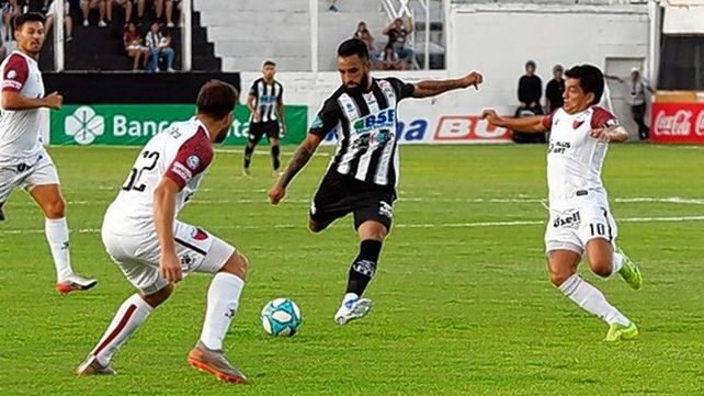 Colón nunca pudo ganarle a Central Córdoba de Santiago del Estero en Primera División.