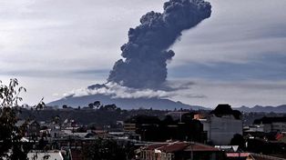 Preocupación en Esquel y El Bolsón por la columna de cenizas del volcán Calbuco