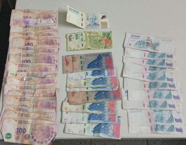 El dinero incautado en la vivienda de zona sur
