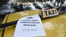 Rechazo y hostilidad. Los taxistas se movilizaron en reiteradas oportunidades para repudiar los anunciados desembarcos del aplicativo. Rechazo y hostilidad. Los taxistas se movilizaron en reiteradas oportunidades para repudiar los anunciados desembarcos del aplicativo.