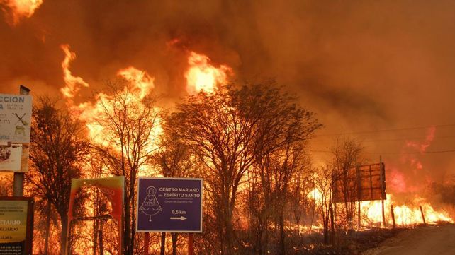 Graves incendios forestales en las Sierras de Córdoba