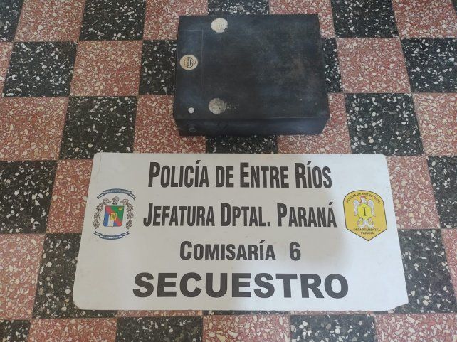 Con cuchillo y un barbijo colocado asaltó en una panadería