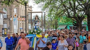 La Paz: la Virgen sale al encuentro de los paceños