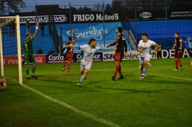 Colón apenas alcanzó el 23% de efectividad jugando en condición de visitante. Colón apenas alcanzó el 23% de efectividad jugando en condición de visitante.