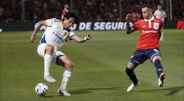 Enzo Giménez tiene todos los boletos para ser titular el domingo. Por ahora está más cerca del lateral derecho que de otro puesto.