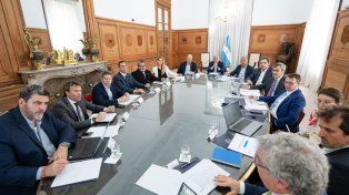 A los representantes fijos se sumaron los secretarios Carlos Guberman y Julio Cordero. También Luciano Laspina, Lisandro Nieri y Martín Kerchner Tomba