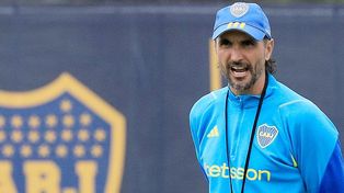 El entrenador de Boca, Diego Martínez y los concentrados.