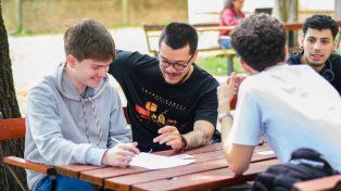 El Consejo Superior de UNER definió las partidas para el ejercicio 2026 con fortalecimiento del área de Bienestar Estudiantil, con un aumento del 56% para becas