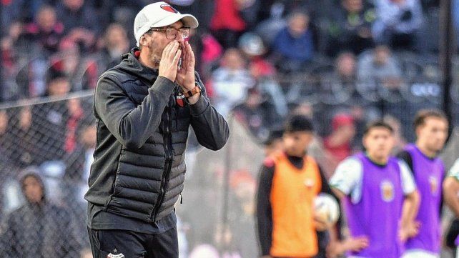 Minella, molido tras la caída de Colón: Hay un aura negativa y no le encontramos la vuelta