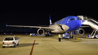 Arribó el avión de Aerolíneas Argentinas con 517.500 dosis de la vacuna Sputnik V