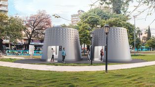 Proponen instalar en la plaza Sarmiento baños públicos con forma de dedales