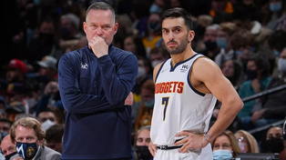 El DT Malone no le dio minutos a Campazzo en la victoria de Denver sobre los Clippers.