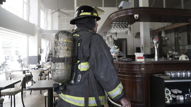 El incendio oblig&oacute; a la evacuaci&oacute;n del local gastron&oacute;mico de Maip&uacute; y C&oacute;rdoba