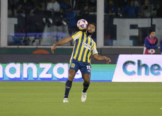El defensor uruguayo, Facundo Mallo, espera quebrar la mala racha ante Banfield