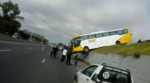 Así quedó el micro tras el accidente.&nbsp;