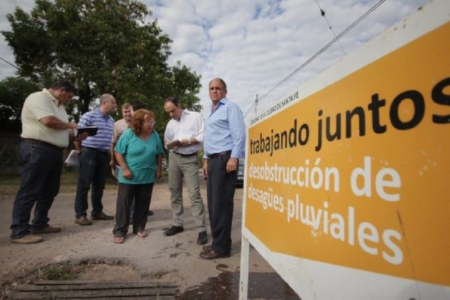 Barrio San Martín: avanza la limpieza de los desagues