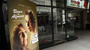 En la planta alta del Paseo del Patio funciona la sala. Ahora está en escena Blanca en Alfonsina.