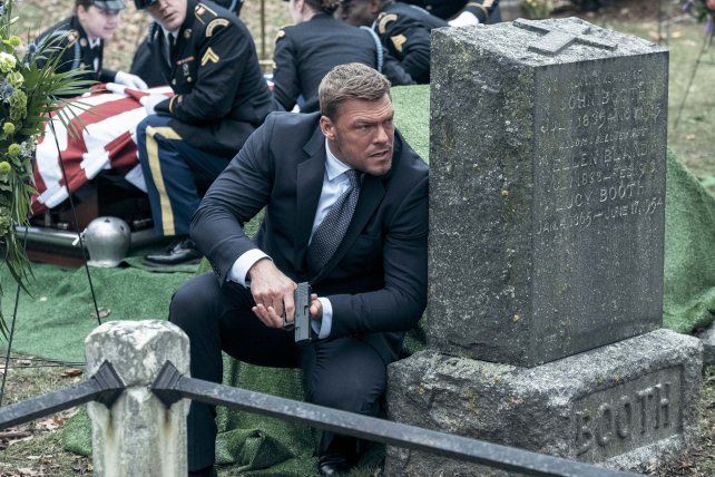 Alan Ritchson es la figura de la saga literaria creada por el escritor británico Lee Child. Cada viernes